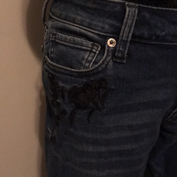 Embroidered jeans - Picture 4 of 7